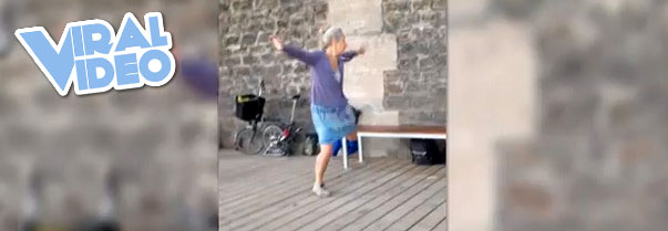 Viral Video: Lady dancing like no one is watching 