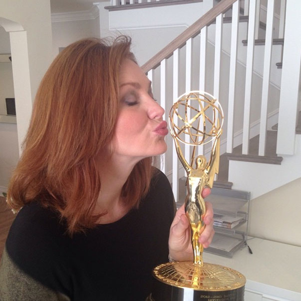 Kellie kisses Emmy