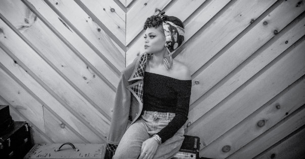Andra Day Performs in Studio! 