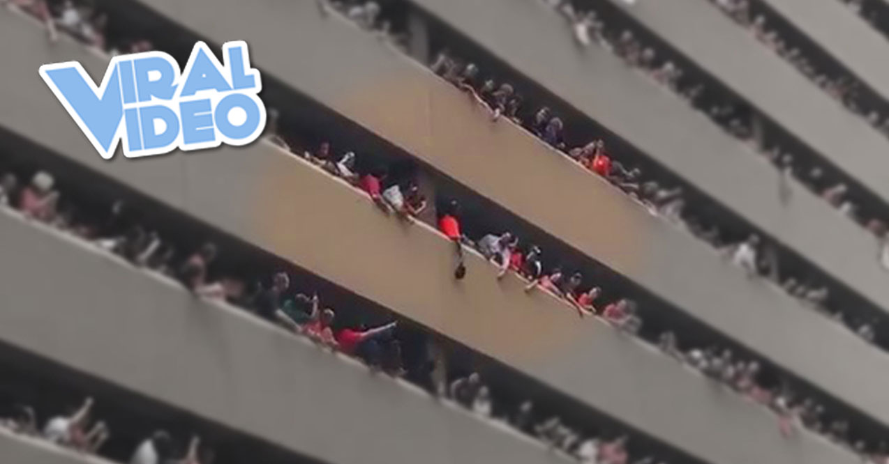 Viral Video: Astros Fans Come Together
