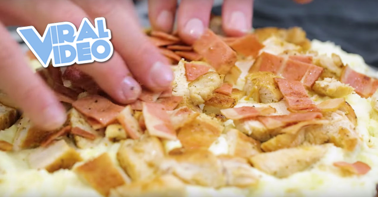 Viral Video: Thanksgiving Pizza