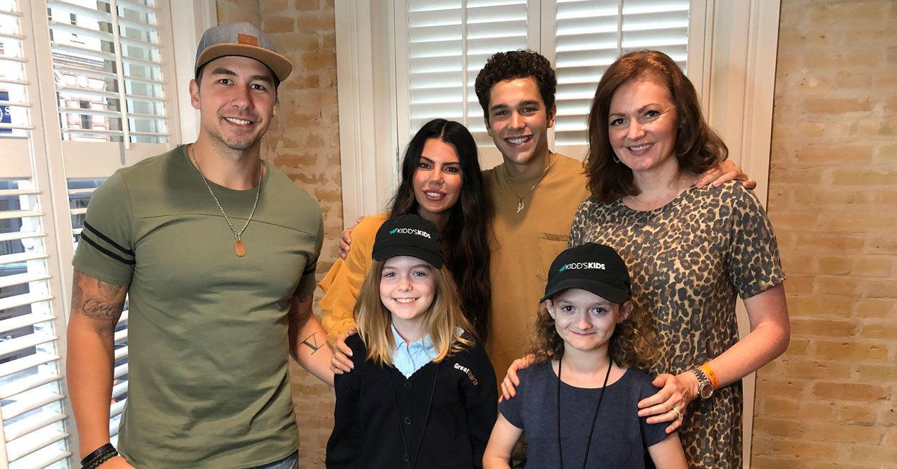 Austin Mahone Does A Kidd’s Kids Reveal!