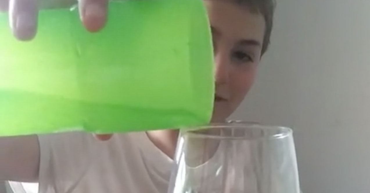 Science Experiment: Make a Homemade Lava Lamp!