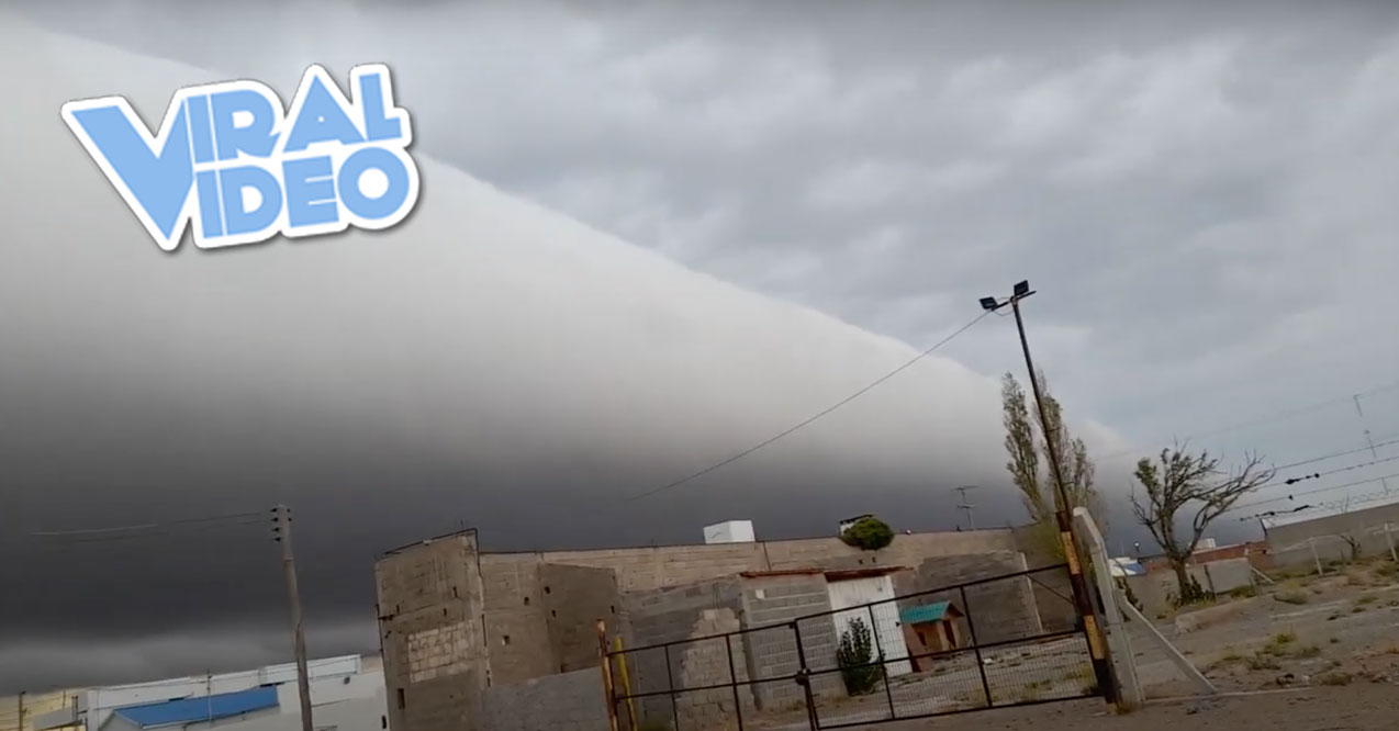 Viral Video: Unique Storm Cloud Coming In